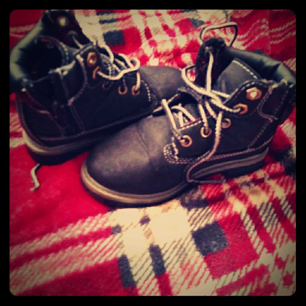 Size 8 youth Boys Boots
